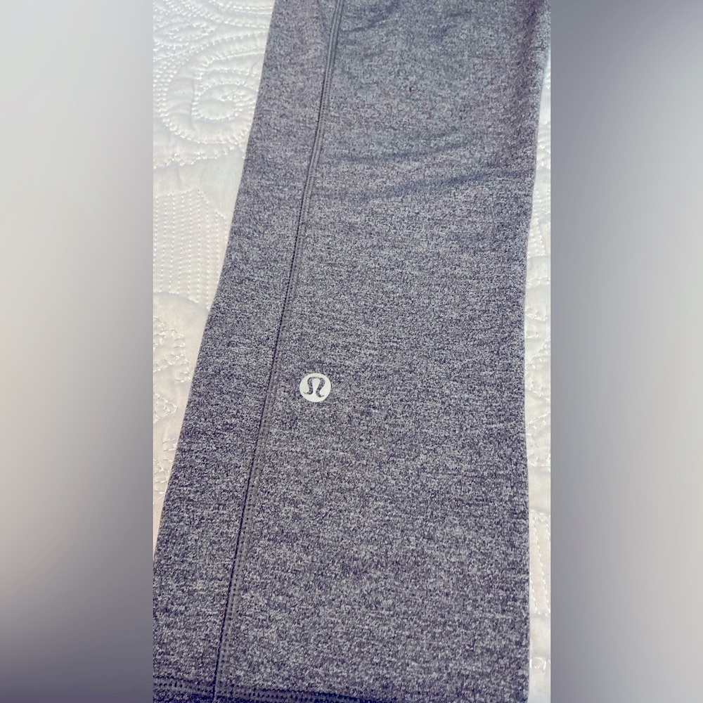 Lululemon Athletica Gray Leggings 6 - Picture 4 of 7